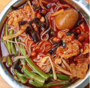 螺螄粉發(fā)現(xiàn)煙頭？食品安全記心中